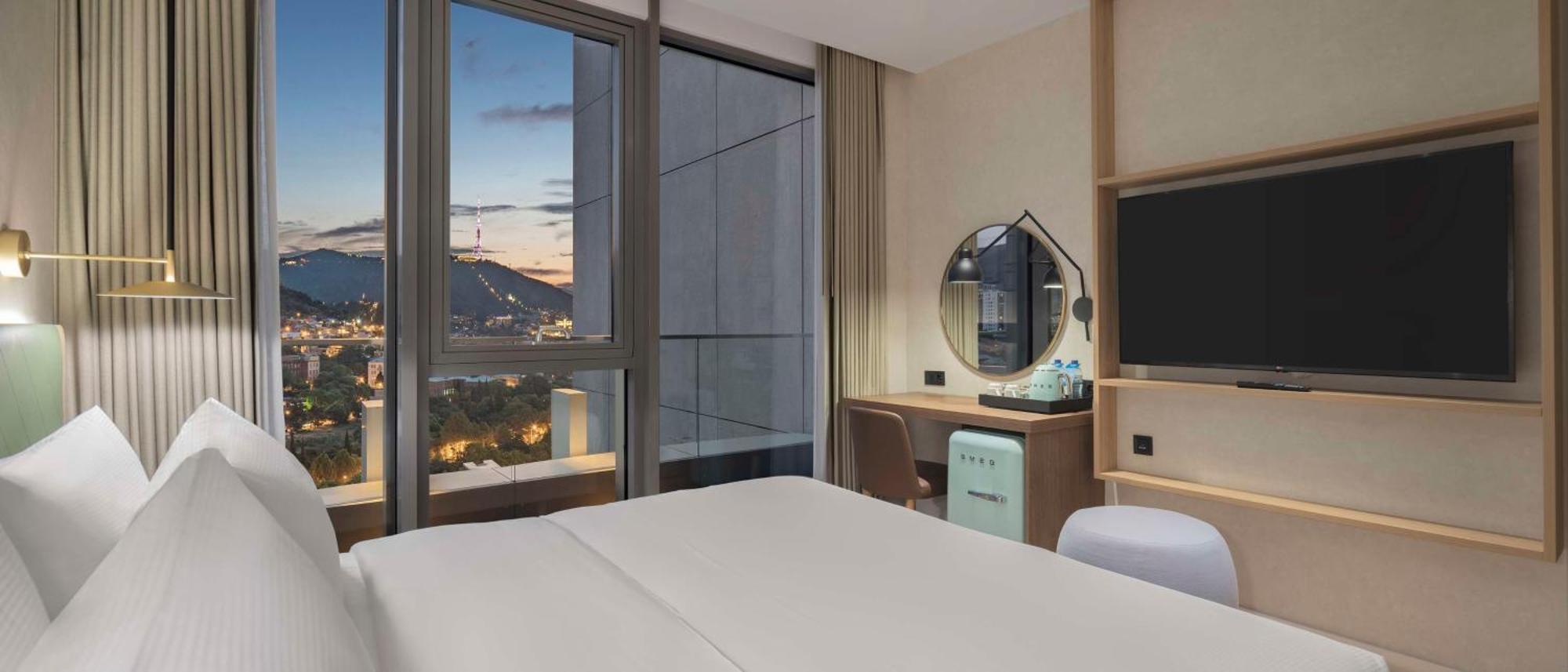 Hilton Garden Inn Tbilisi Riverview Экстерьер фото