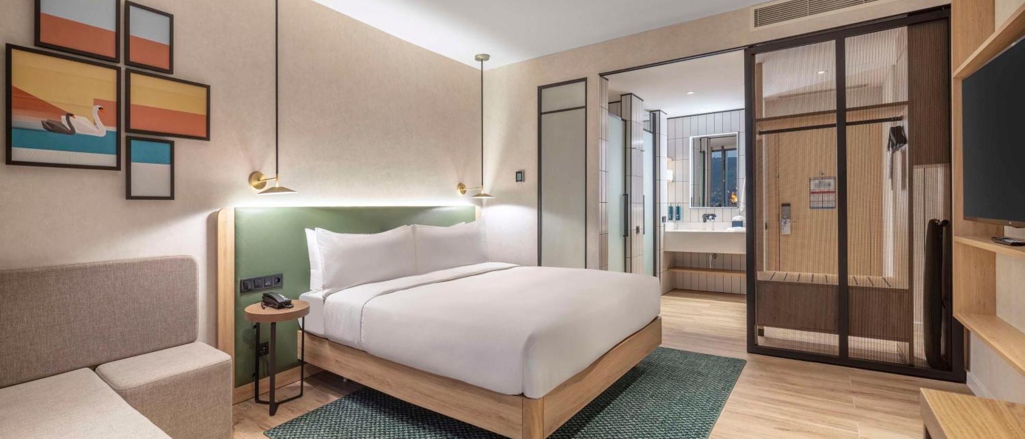 Hilton Garden Inn Tbilisi Riverview Экстерьер фото