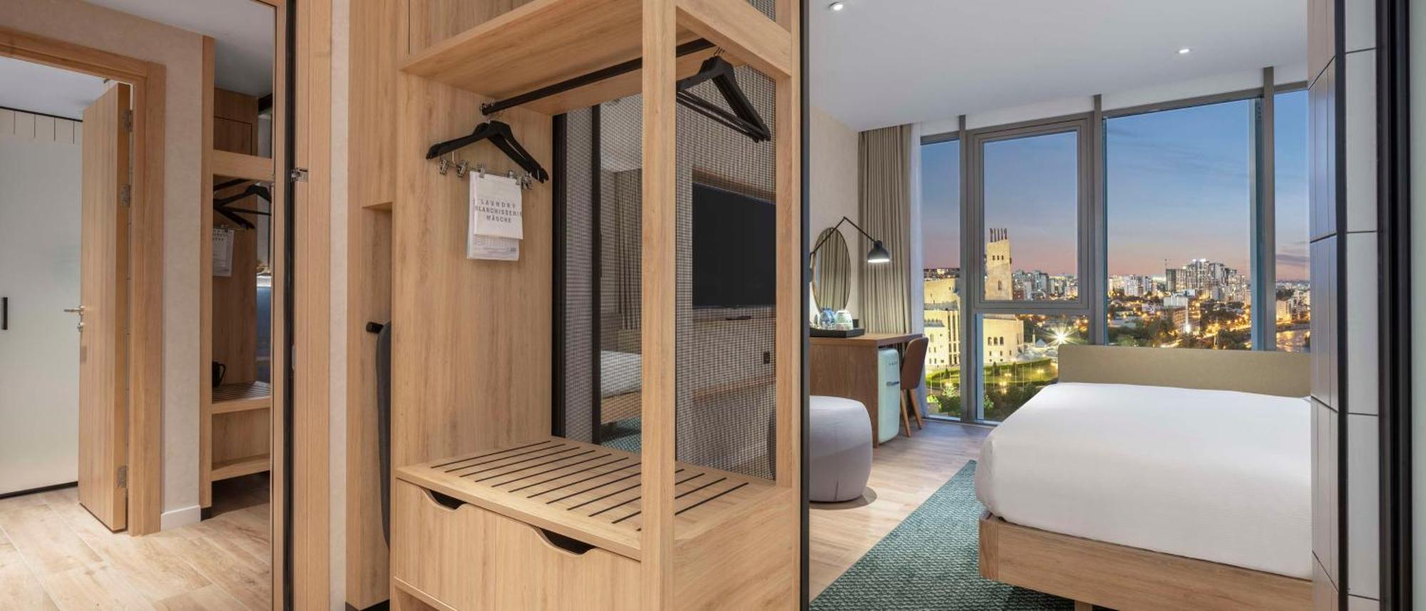 Hilton Garden Inn Tbilisi Riverview Экстерьер фото