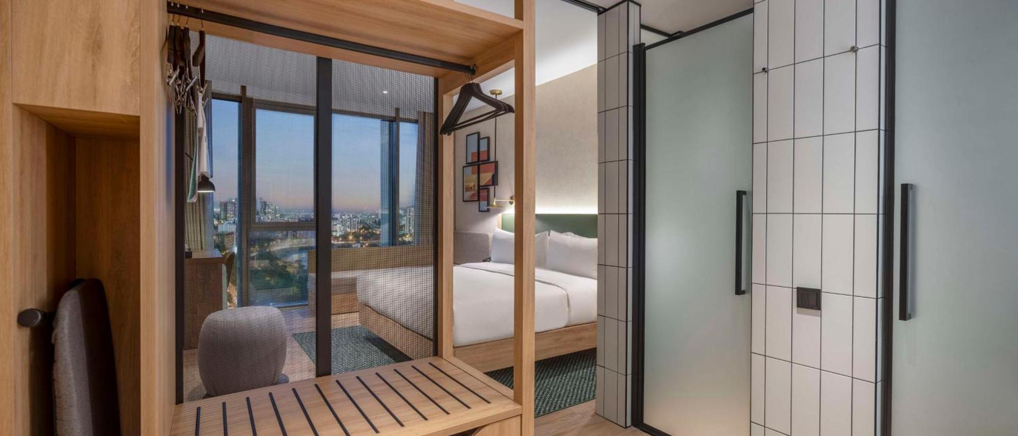 Hilton Garden Inn Tbilisi Riverview Экстерьер фото